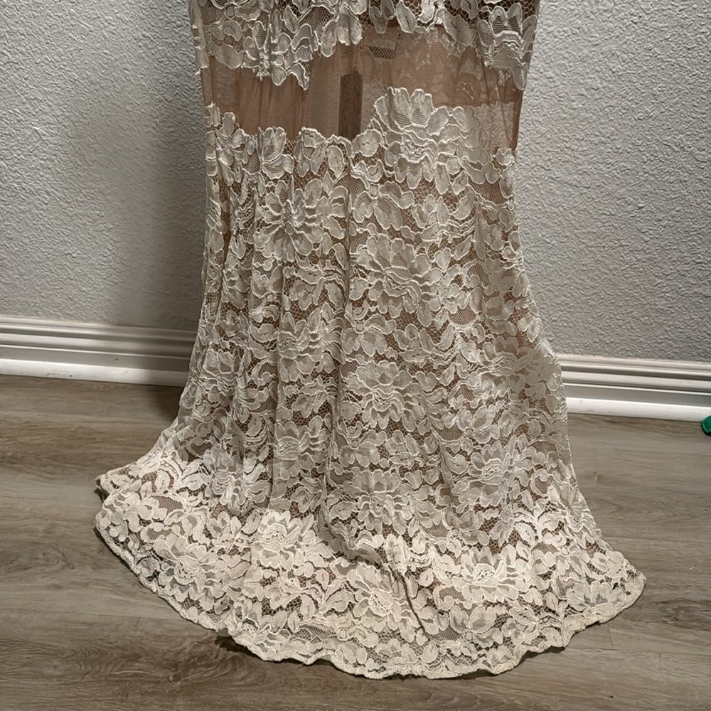 BCBG Maxazria Rayna Floral Lace Bridal Gown - Picture 6 of 6